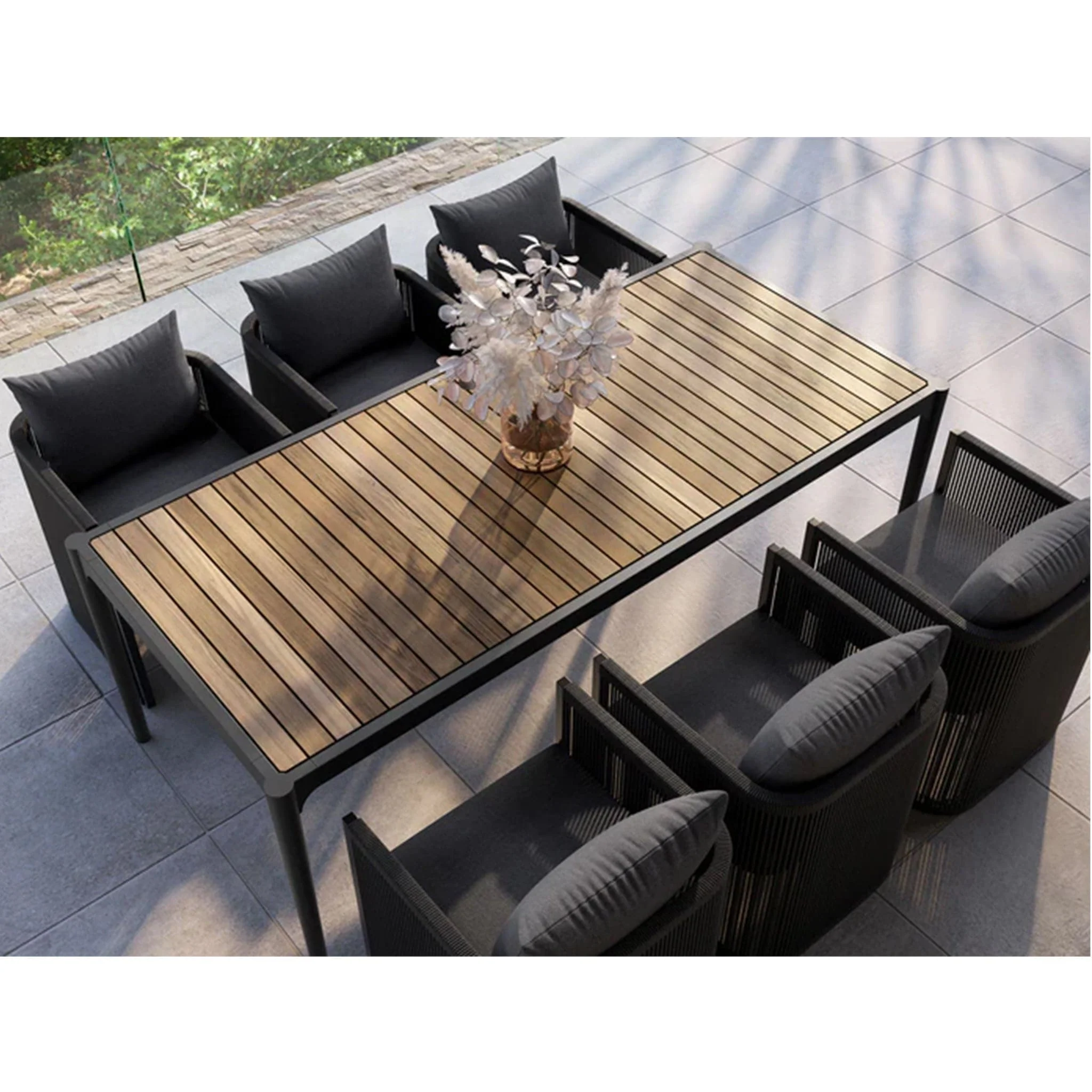 Haukland Dining Table - Image 3