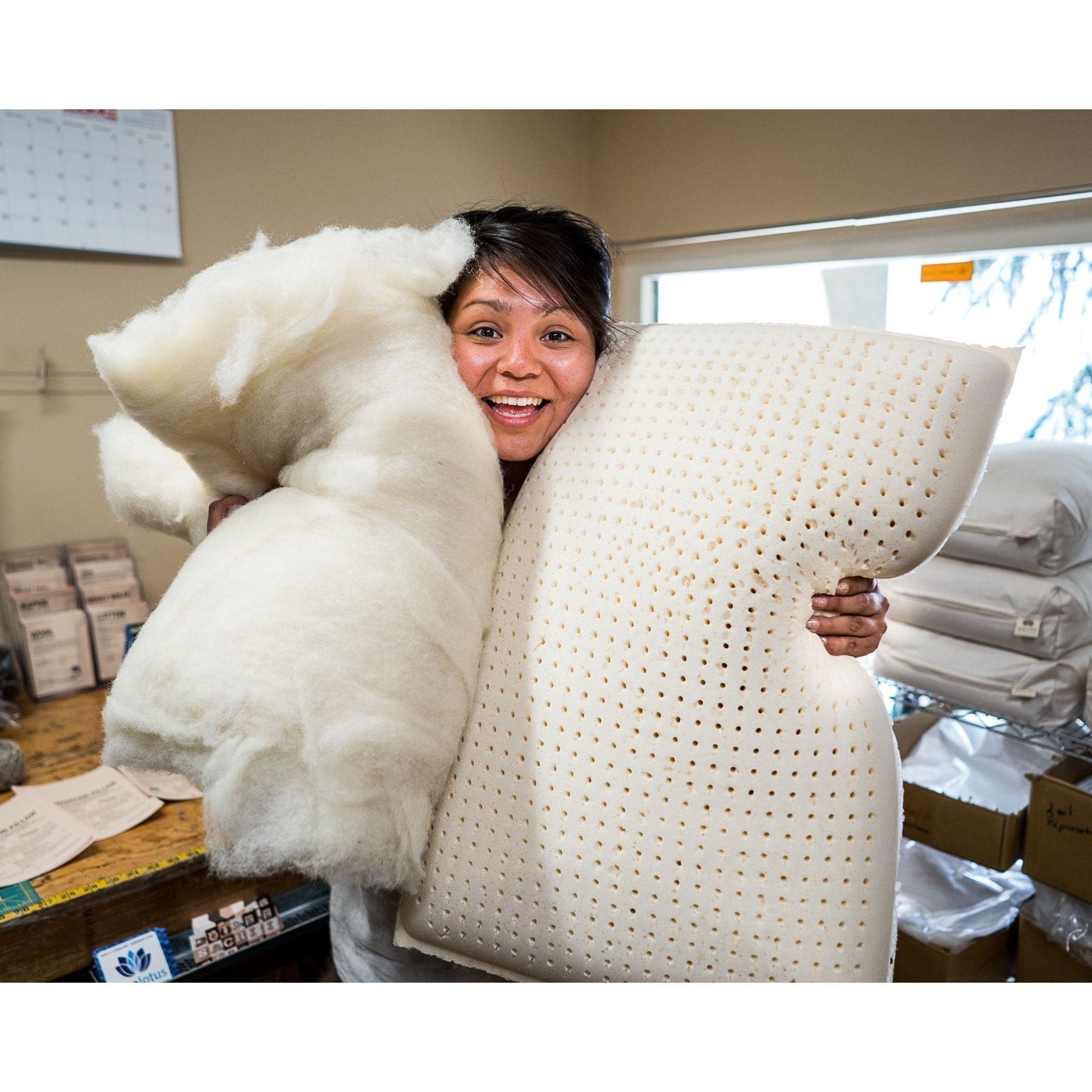 Latex and Wool Pillow - Image 4